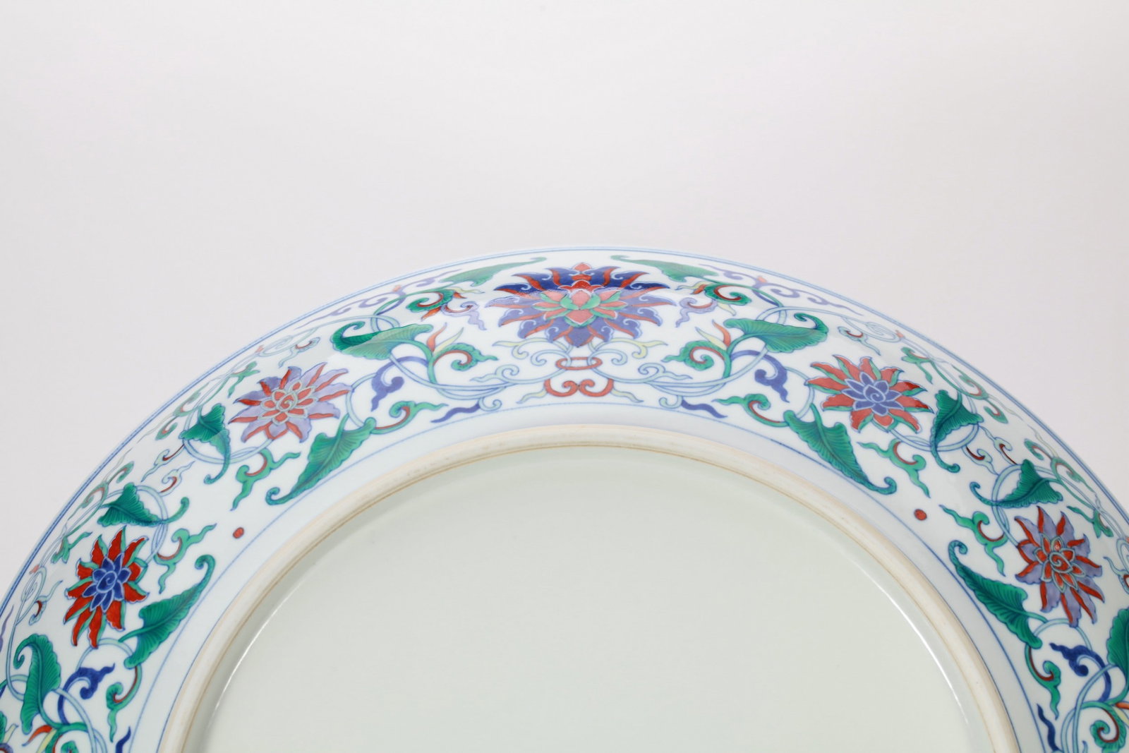 A LARGE DOUCAI PHOENIX DISH - 16