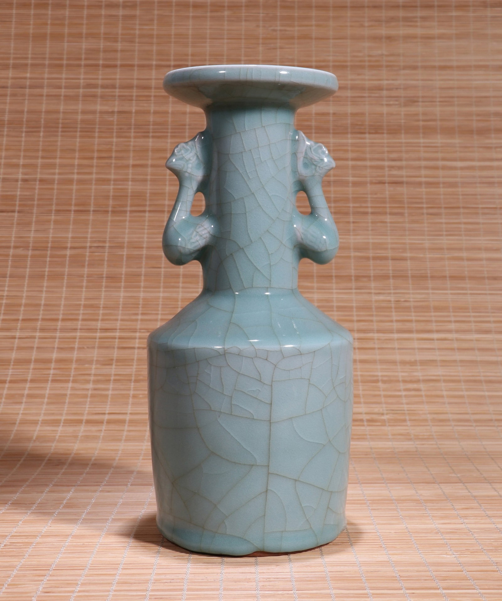 A LONGQUAN VASE - 5