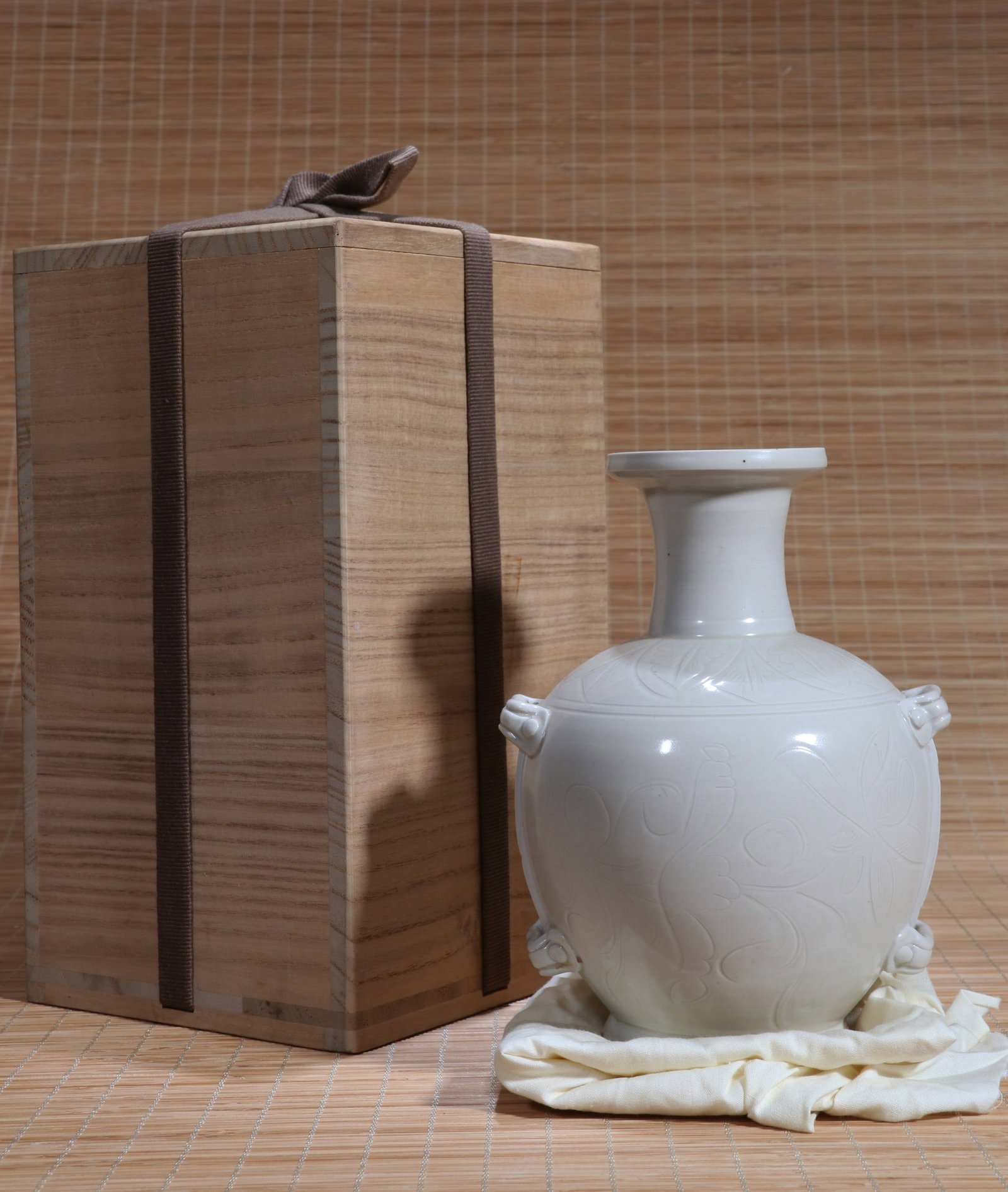 A DING VASE - 2