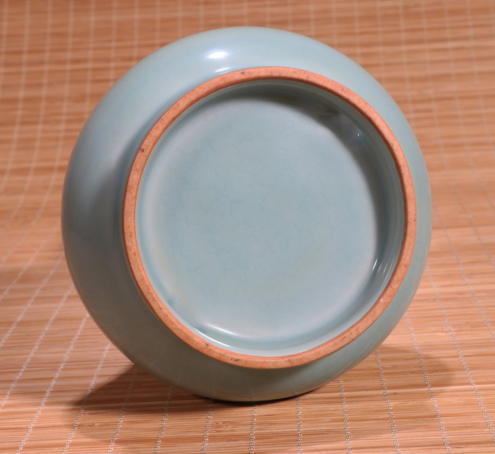 A LONGQUAN VASE - 8