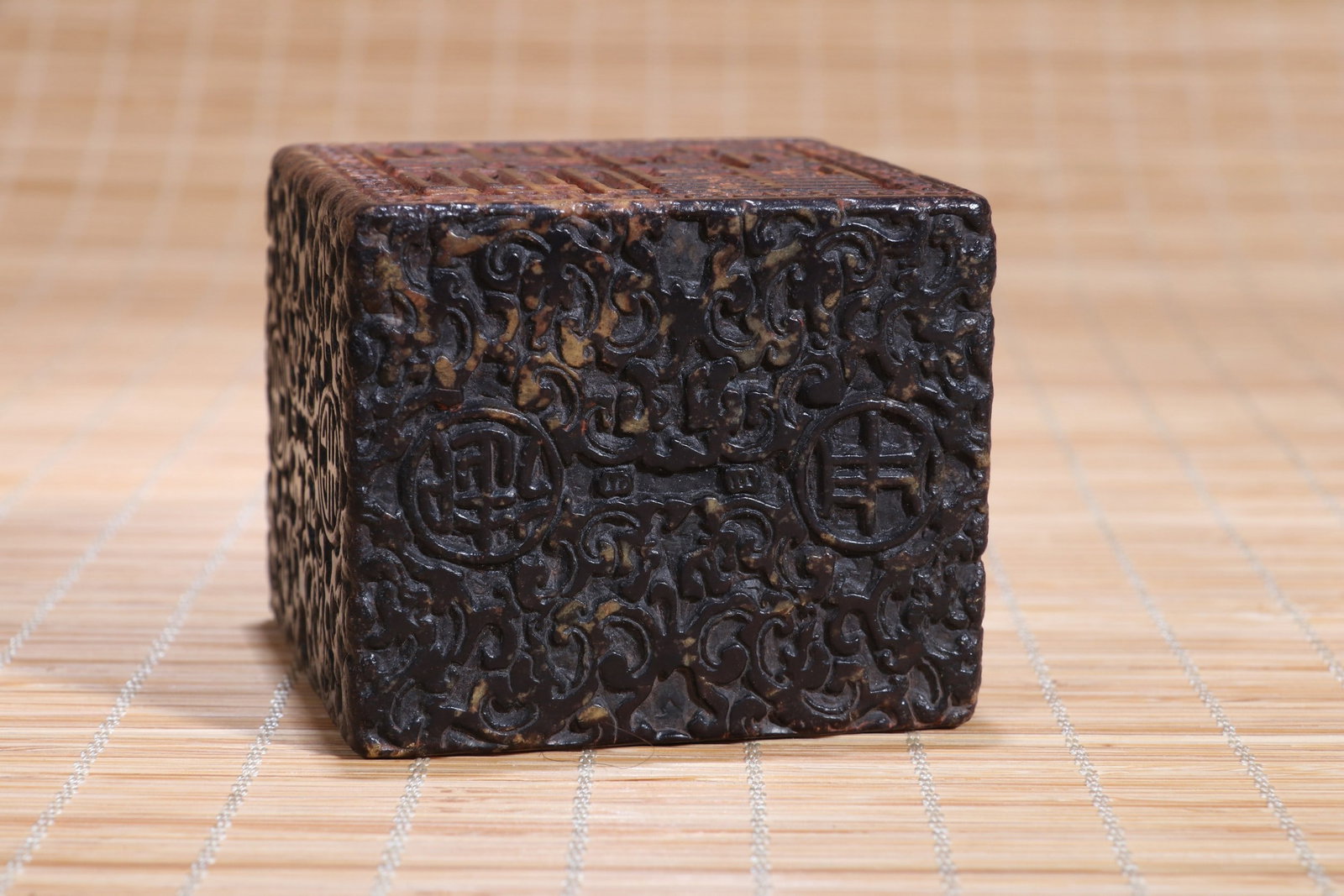 A SHOUSHAN SEAL - 9