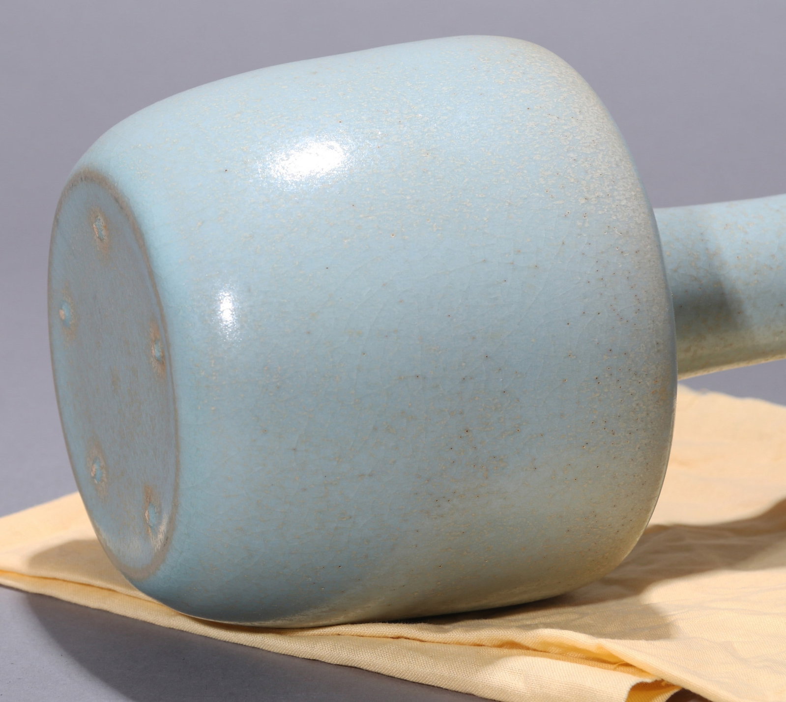 A RU VASE - 6