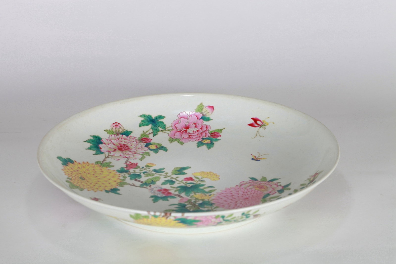 FLOWER PATTERNED PORCELAIN PLATE - 12