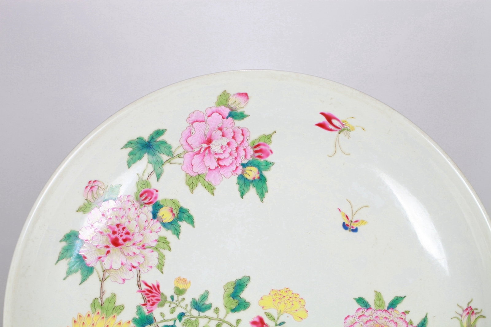 FLOWER PATTERNED PORCELAIN PLATE - 5