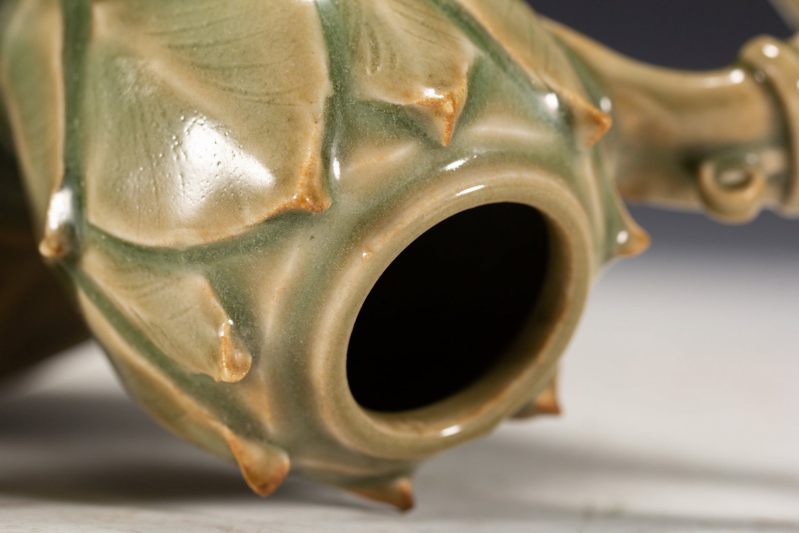 A LONGQUAN POT - 7