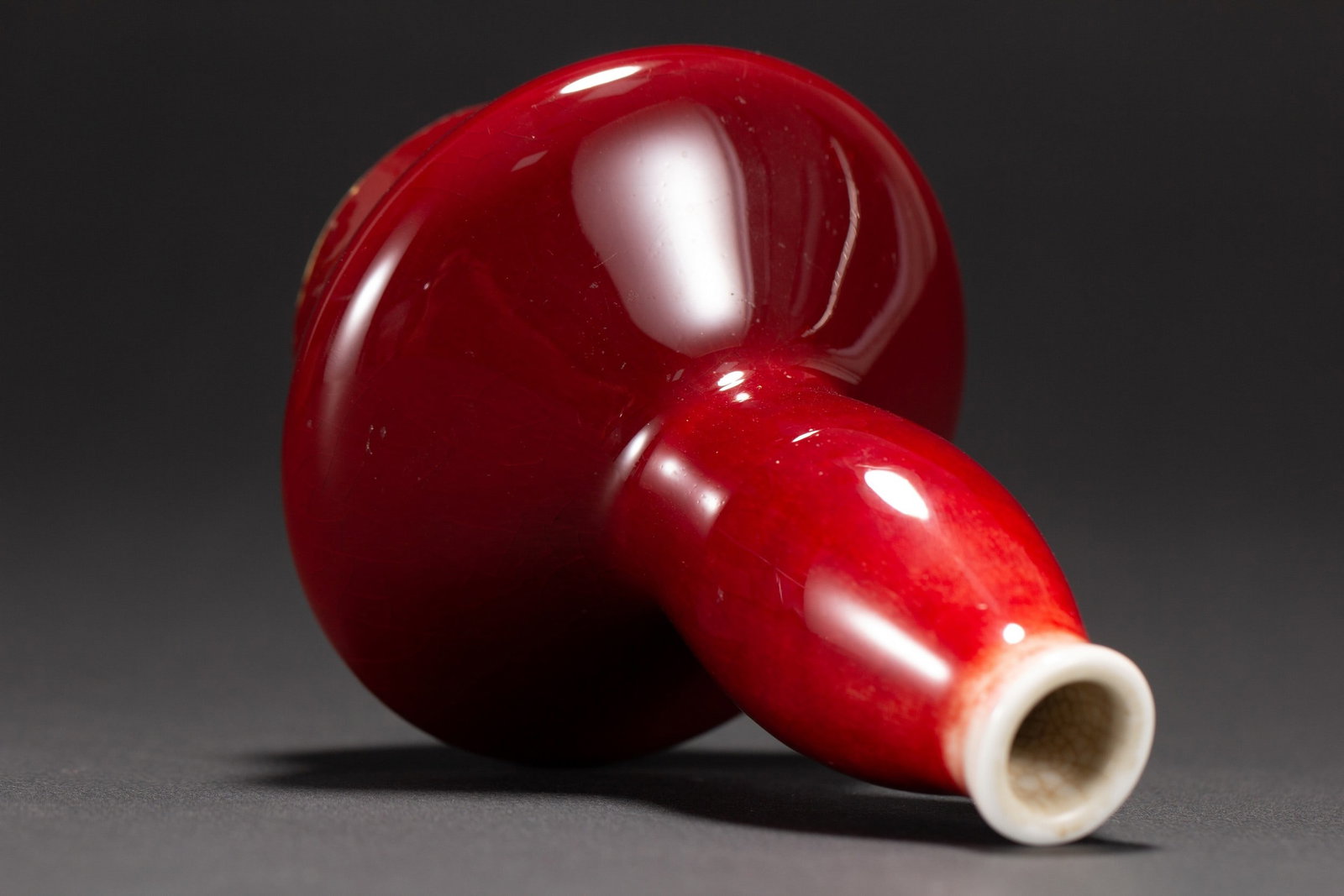 A RED GLAZED VASE - 3