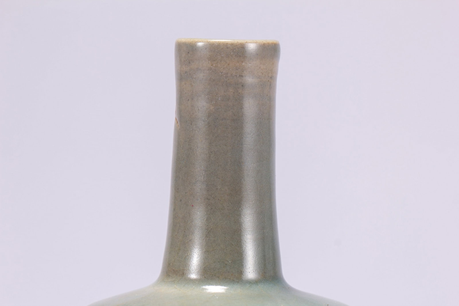 A RU VASE - 3