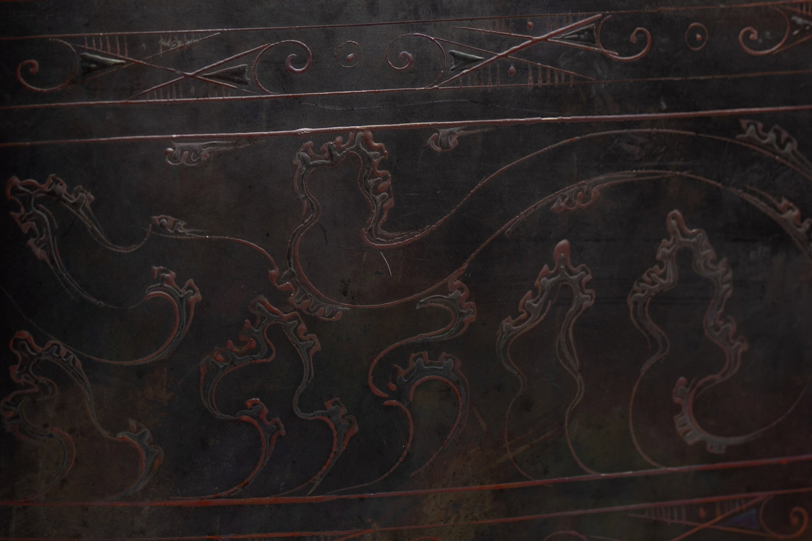 A LACQUERWARE BOX - 6