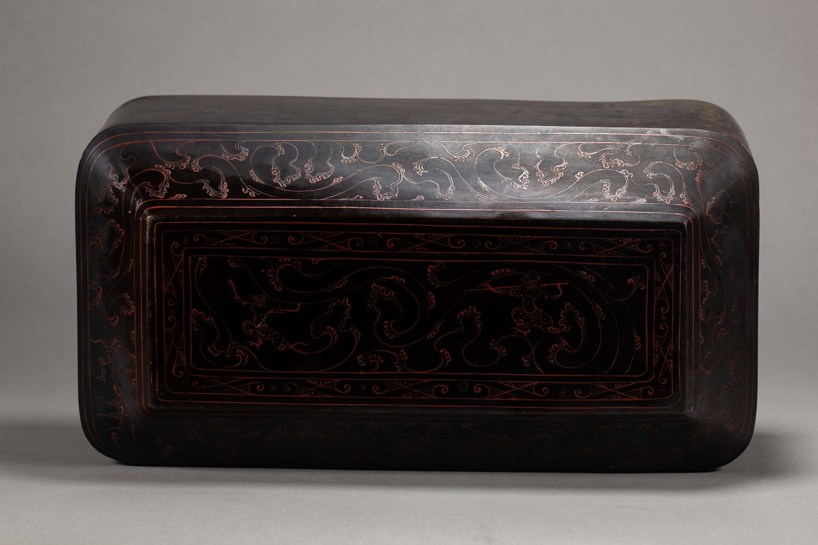 A LACQUERWARE BOX - 7