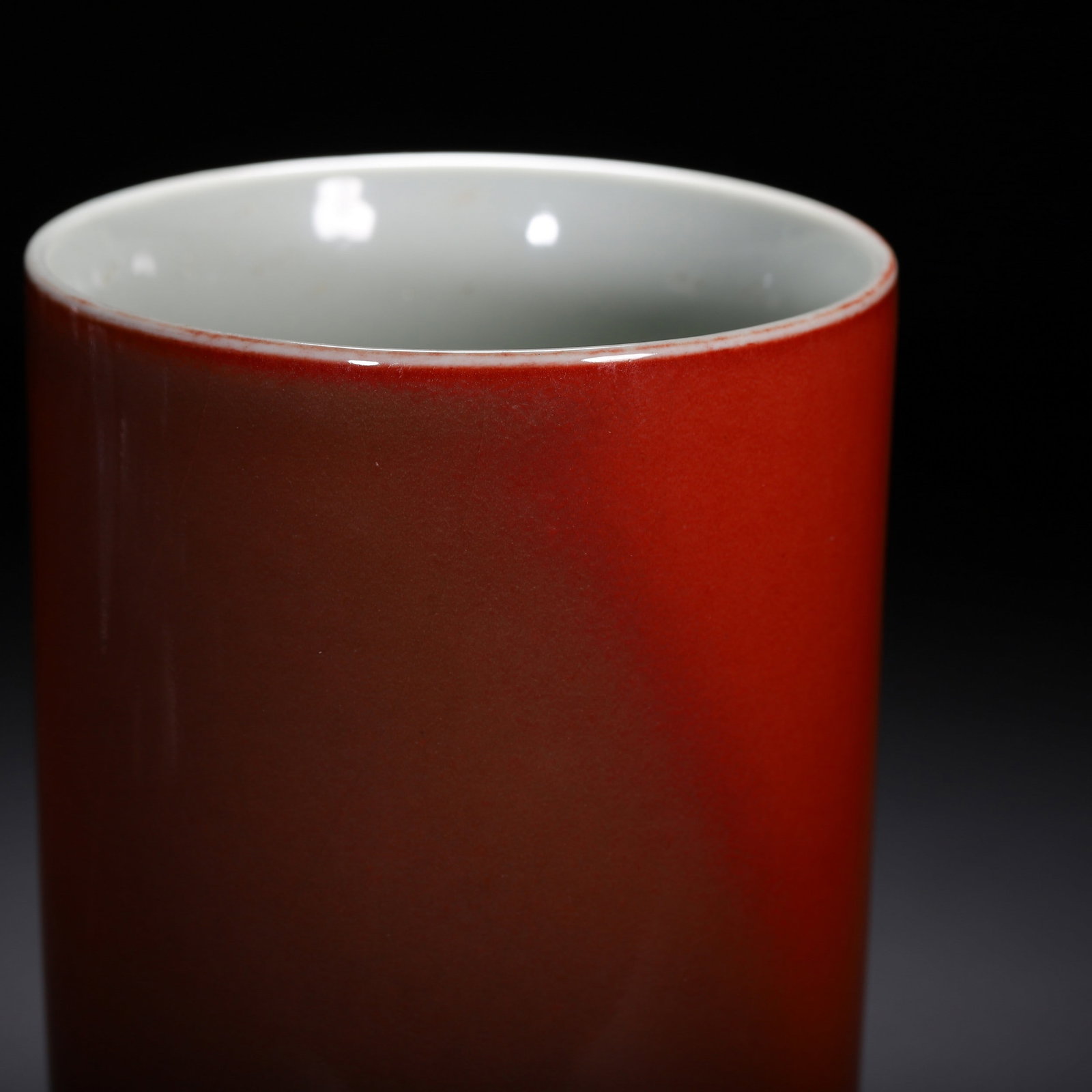 A RED GLAZED BRUSH POT - 4