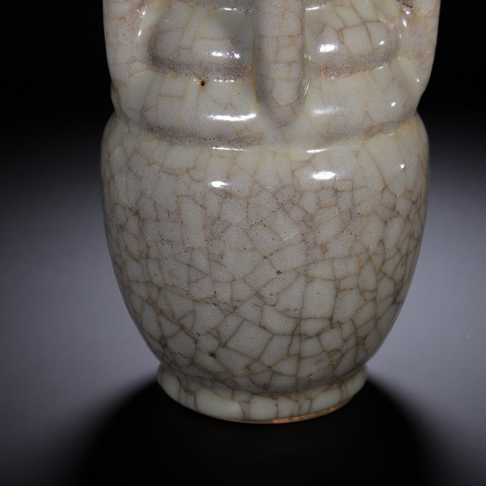 A GUAN VASE - 7