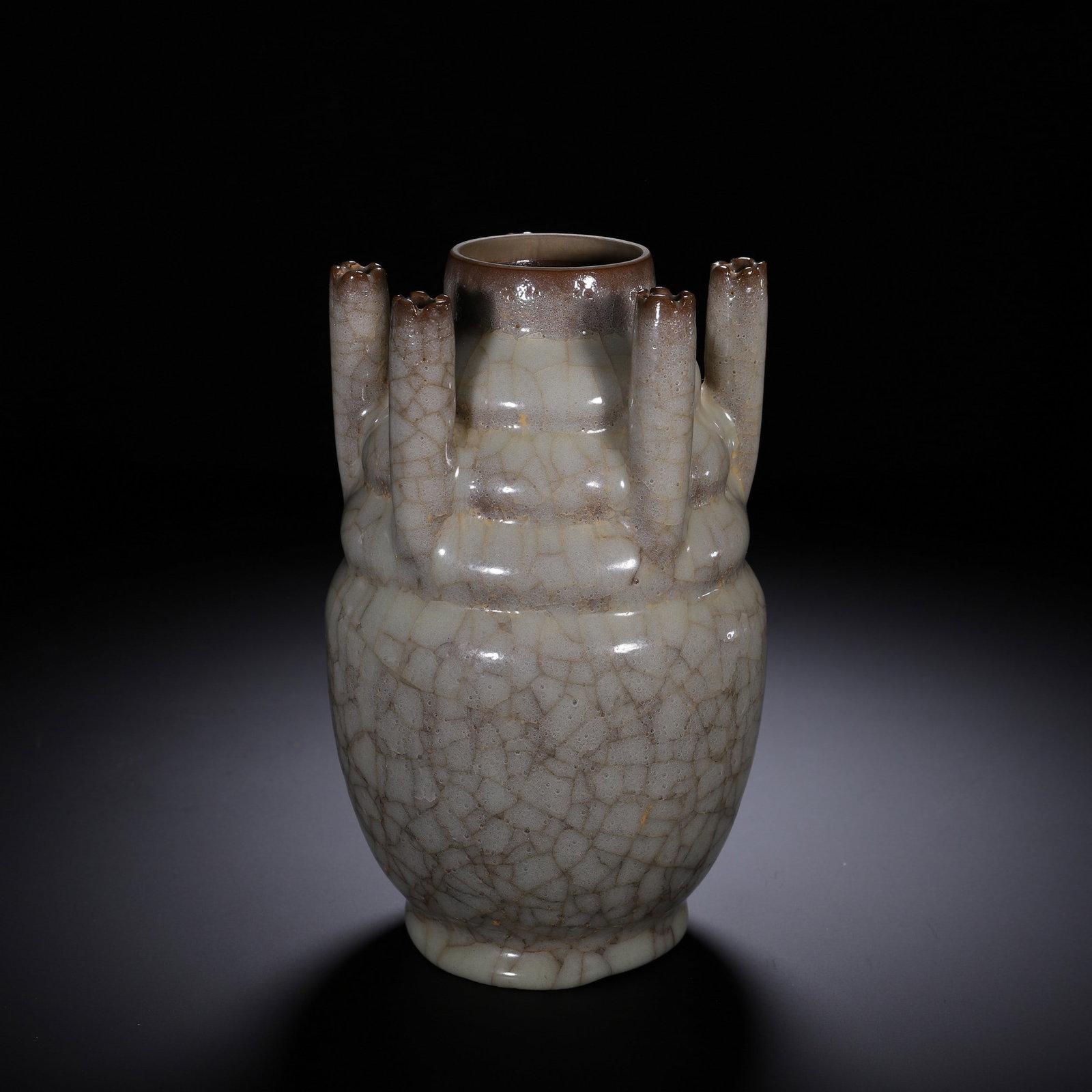 A GUAN VASE - 8