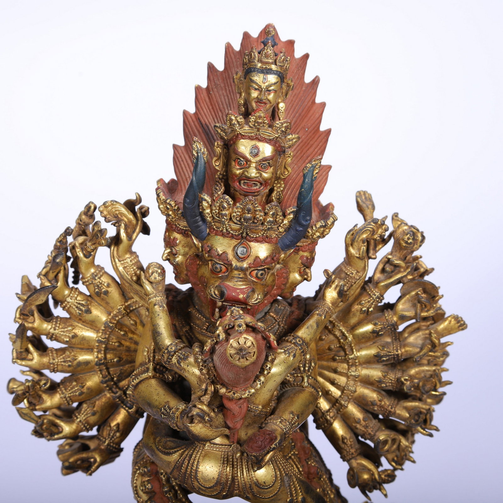 A COPPER GILDED BUDDHA STATUE - 2