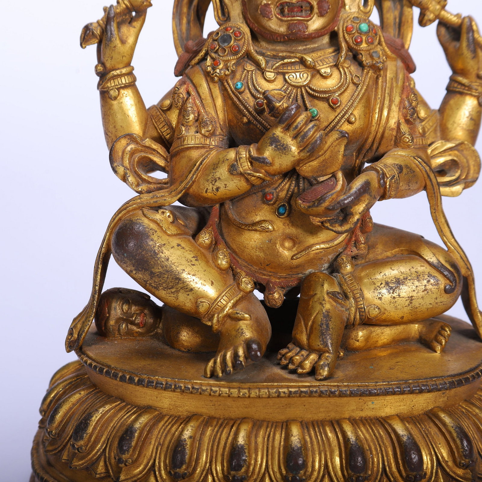 A COPPER GILDED BUDDHA STATUE - 3