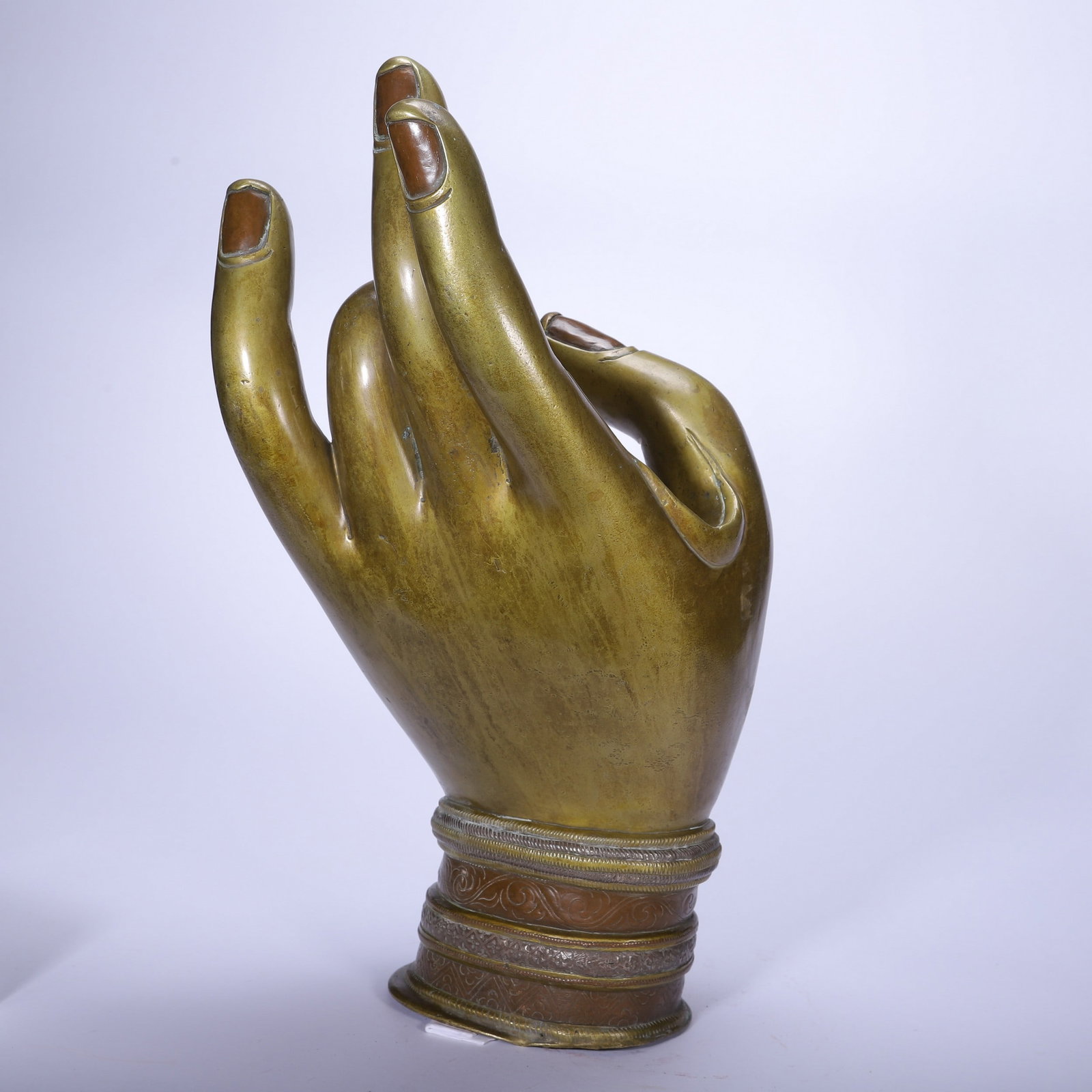 A BRONZE BUDDHA HAND - 7