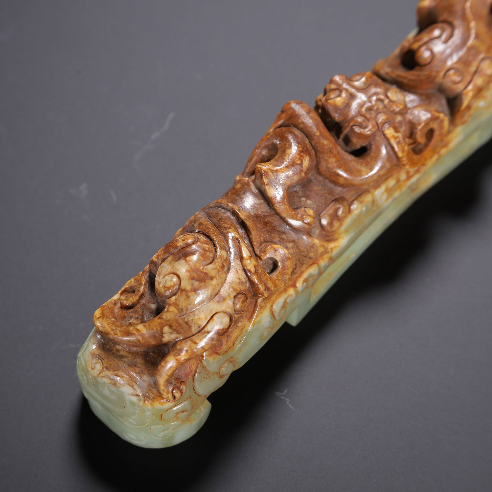 A JADE BELT HOOK - 3