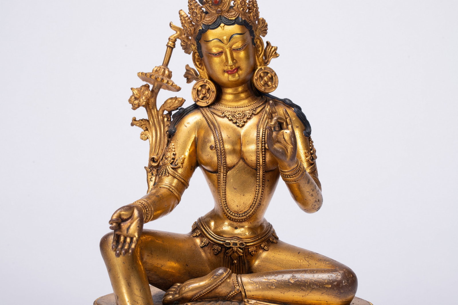 A COPPER GILDED BUDDHA STATUE - 3