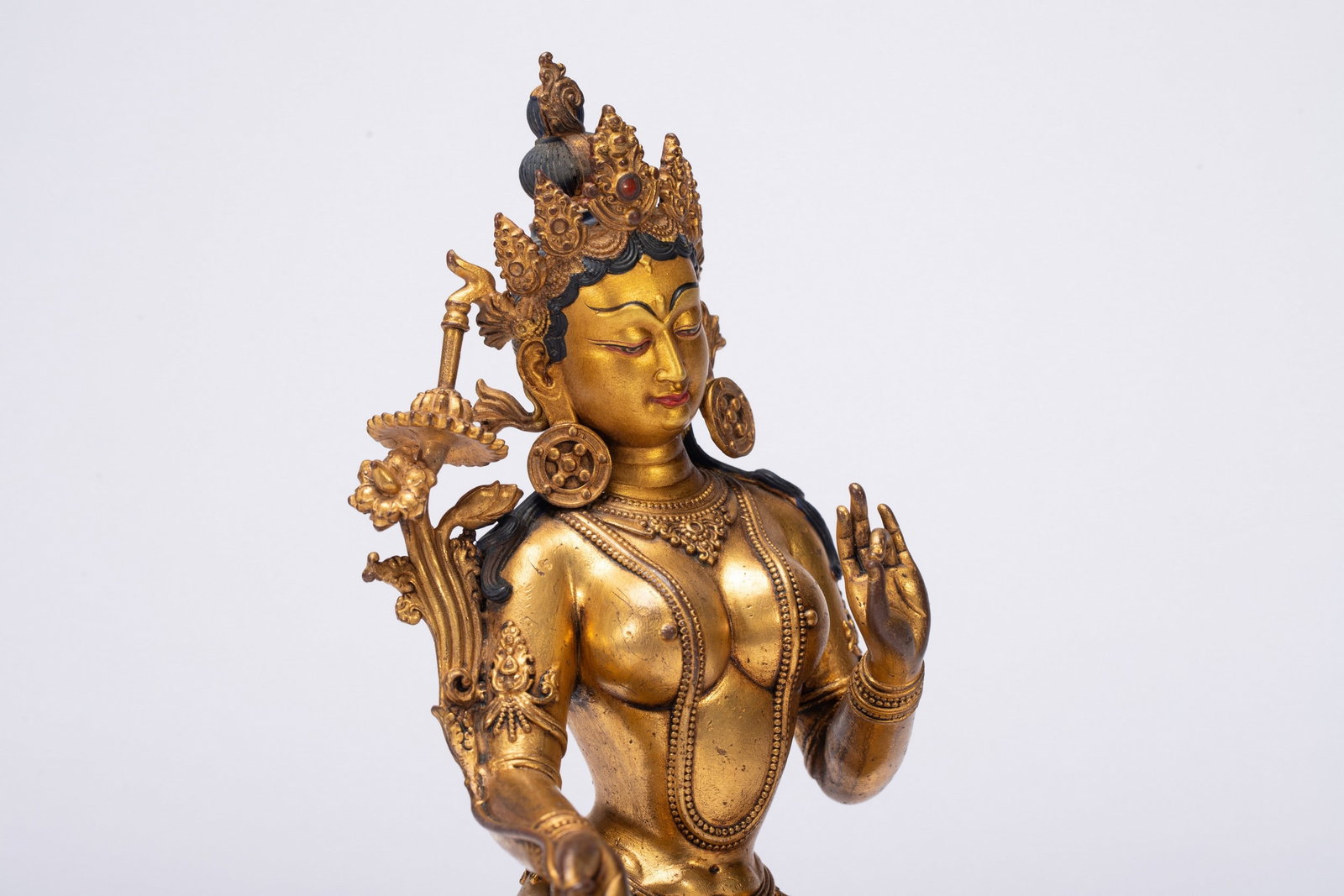 A COPPER GILDED BUDDHA STATUE - 6