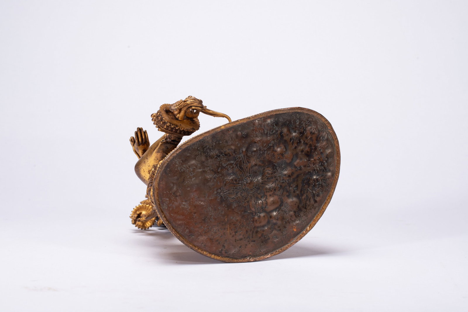 A COPPER GILDED BUDDHA STATUE - 9