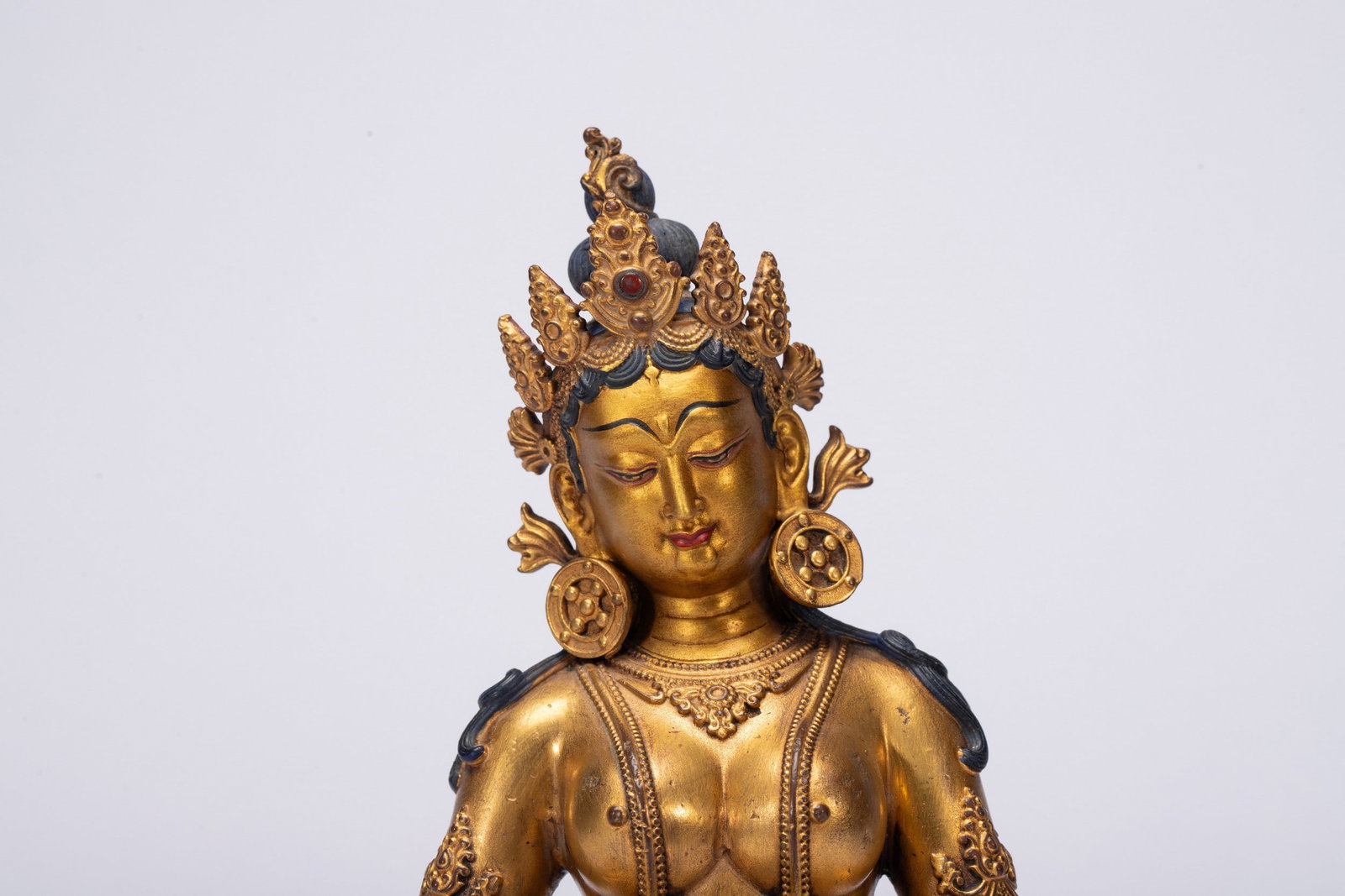 A COPPER GILDED BUDDHA STATUE - 2
