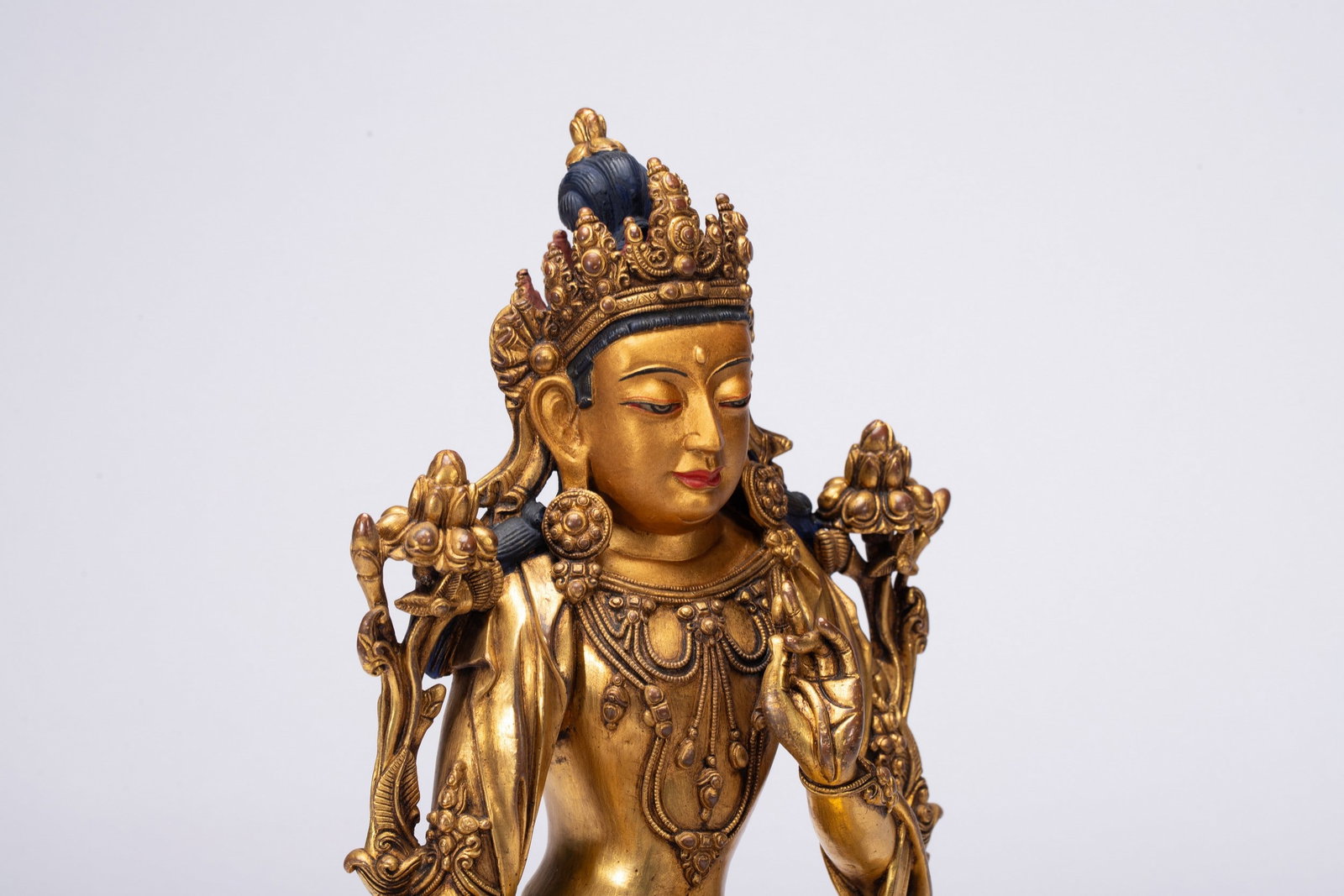 A COPPER GILDED BUDDHA STATUE - 6