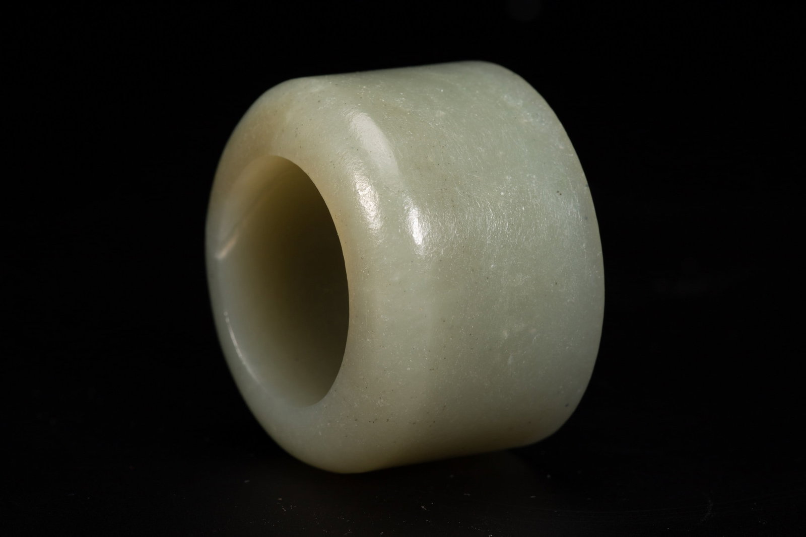 A JADE FINGERSTALL - 4