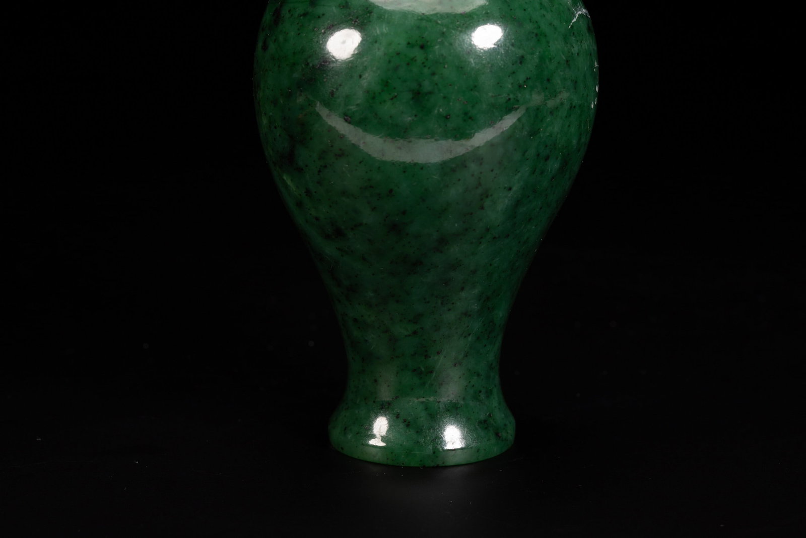 A JADE VASE - 7