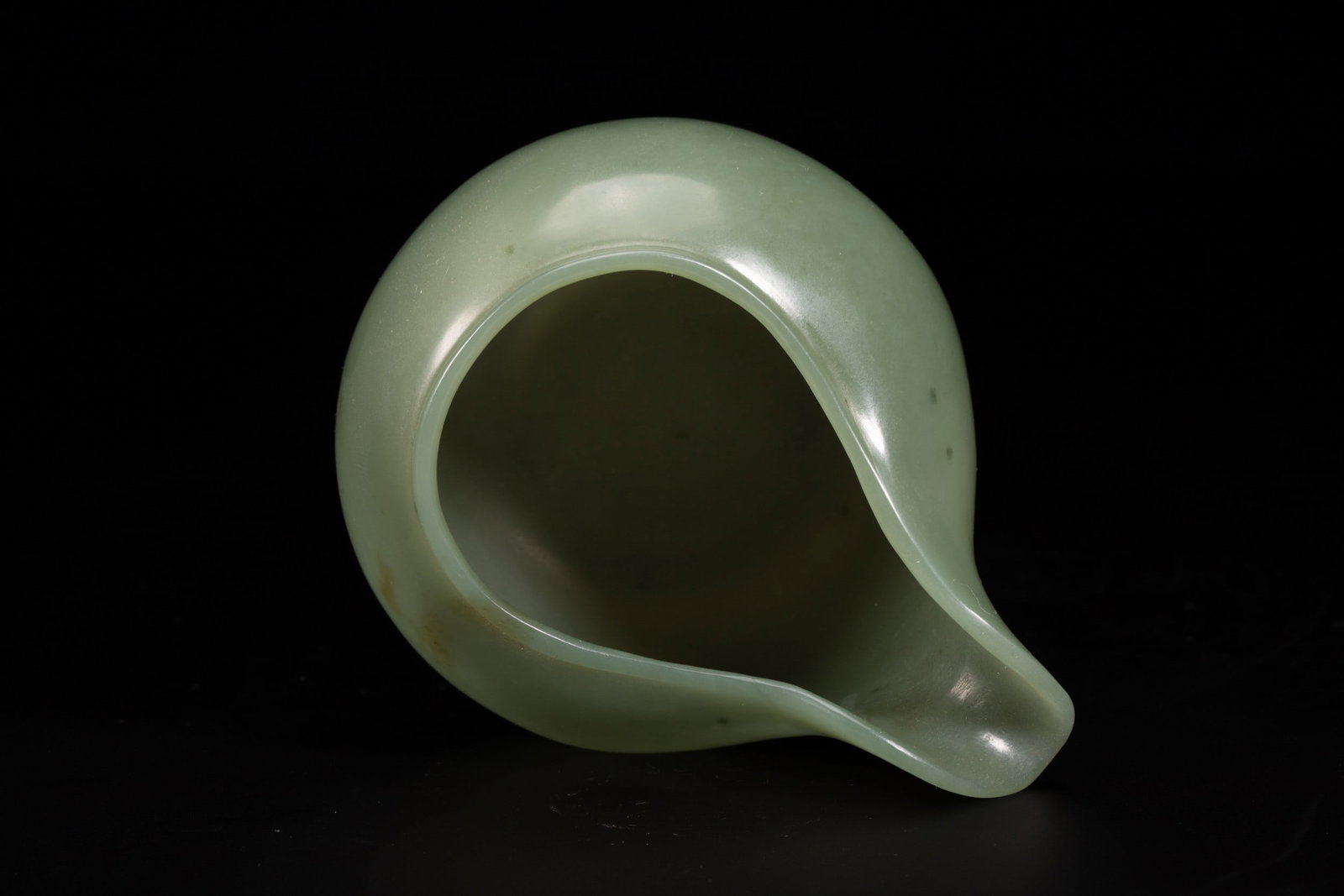 A JADE CUP - 8