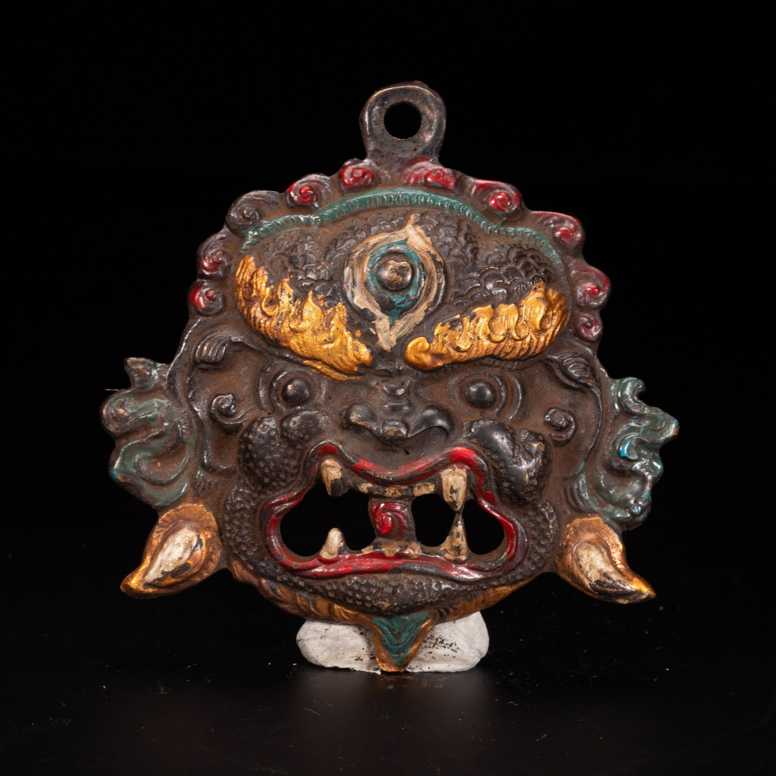 TIBETAN ORNAMENTS: 西藏饰品 Tibetan ornaments 8.5x8.5cm