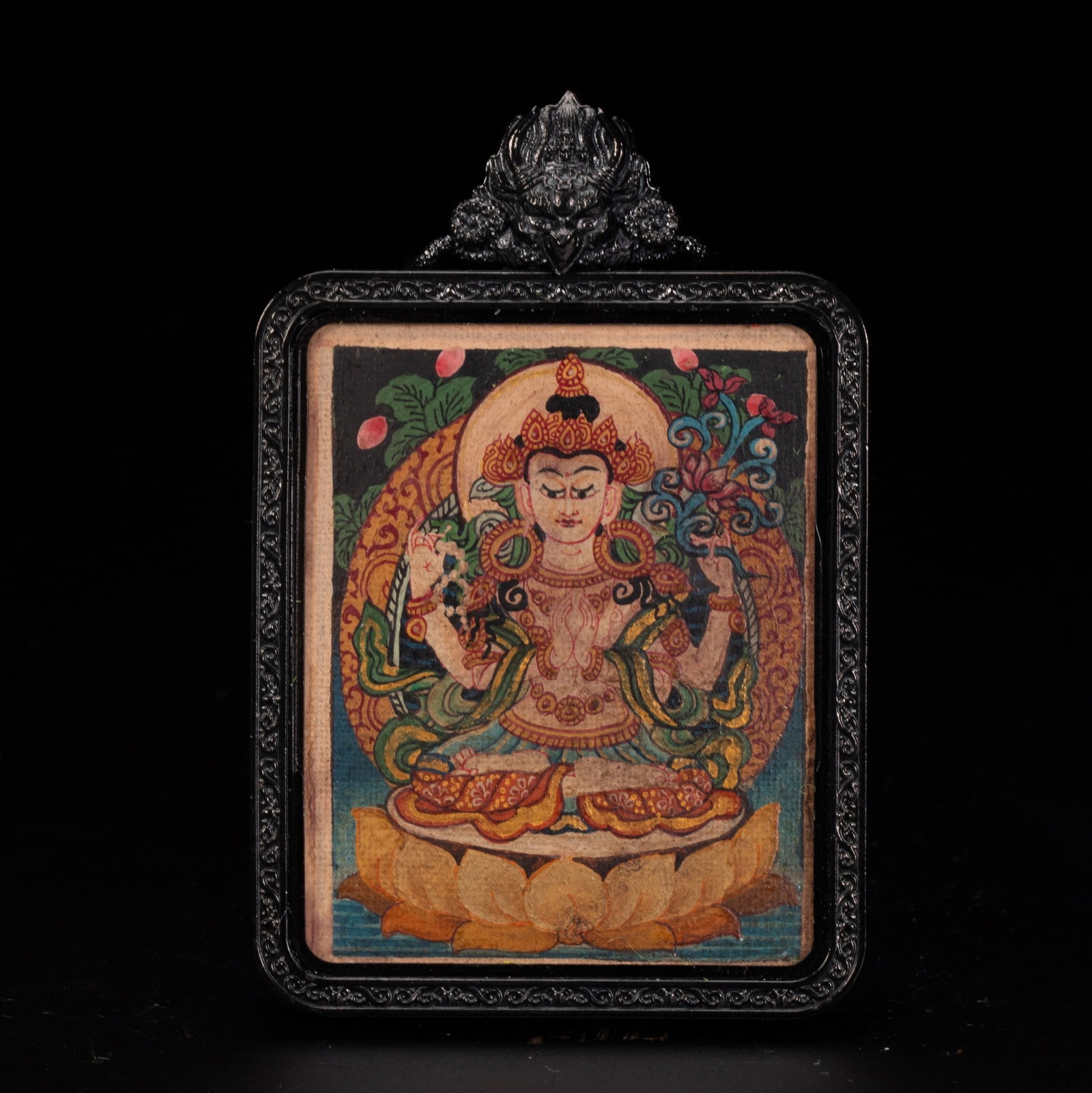 TIBETAN ORNAMENTS: 西藏饰品 Tibetan ornaments 7x4.5cm