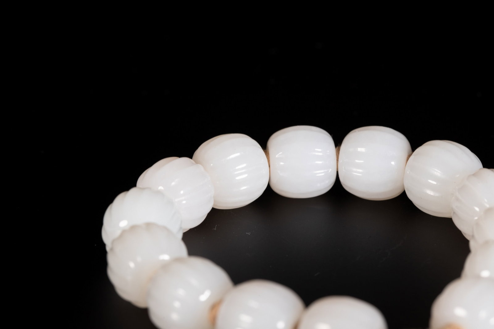 A JADE BRACELET - 2