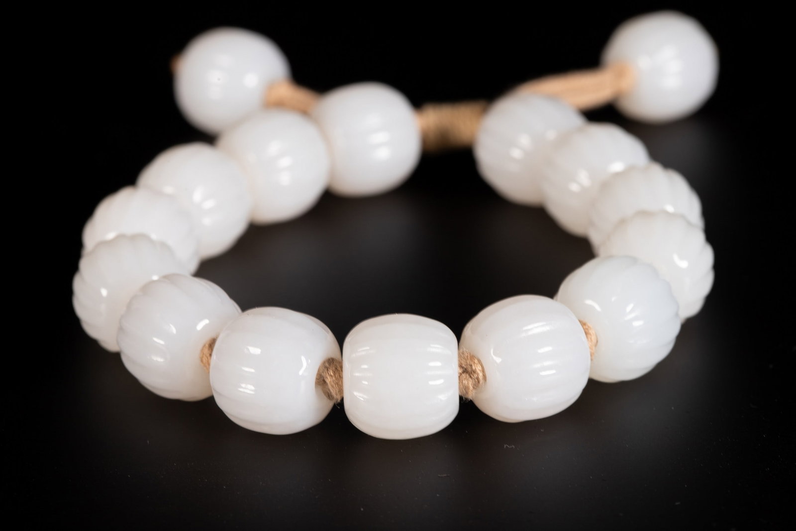 A JADE BRACELET - 6