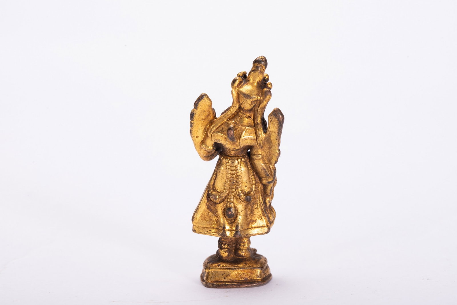 A COPPER GILDED BUDDHA STATUE - 5