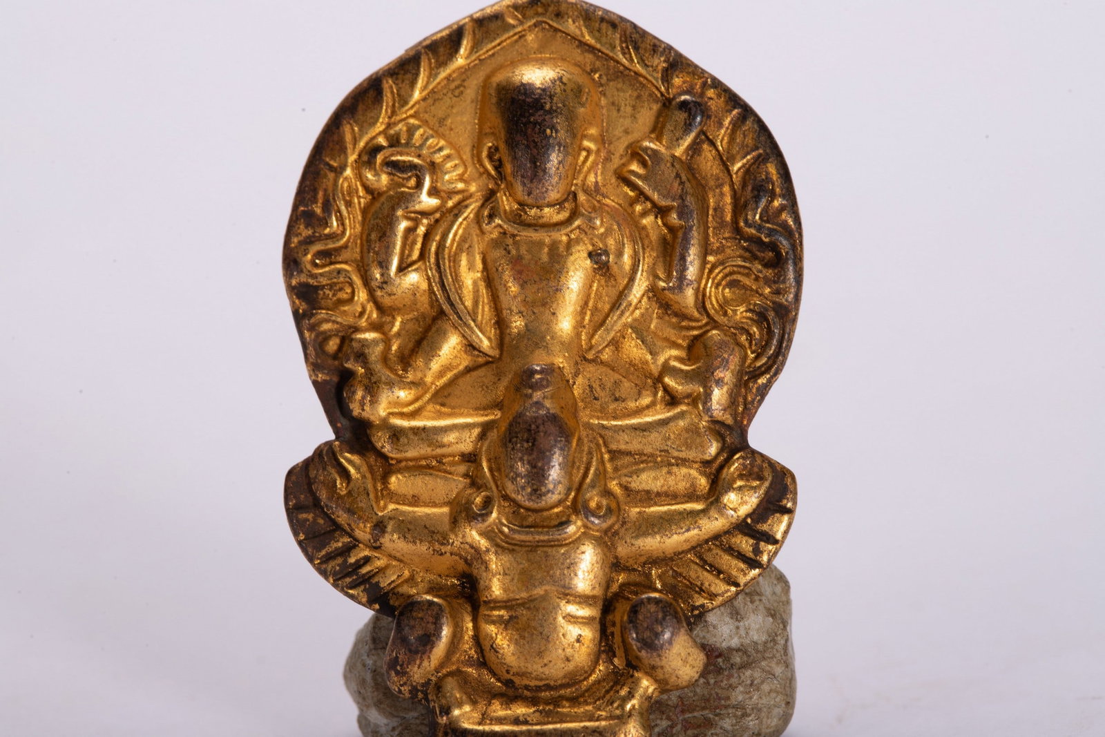 A COPPER GILDED PENDANT - 4