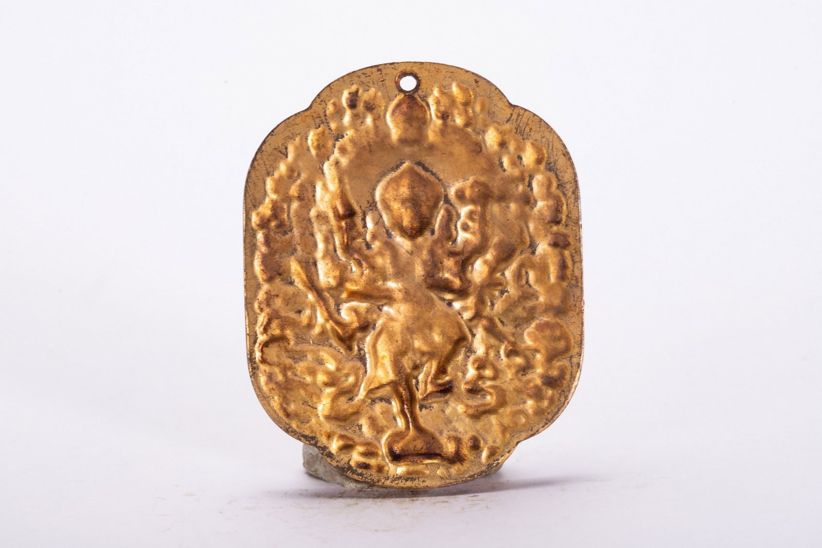 A COPPER GILDED PENDANT - 5