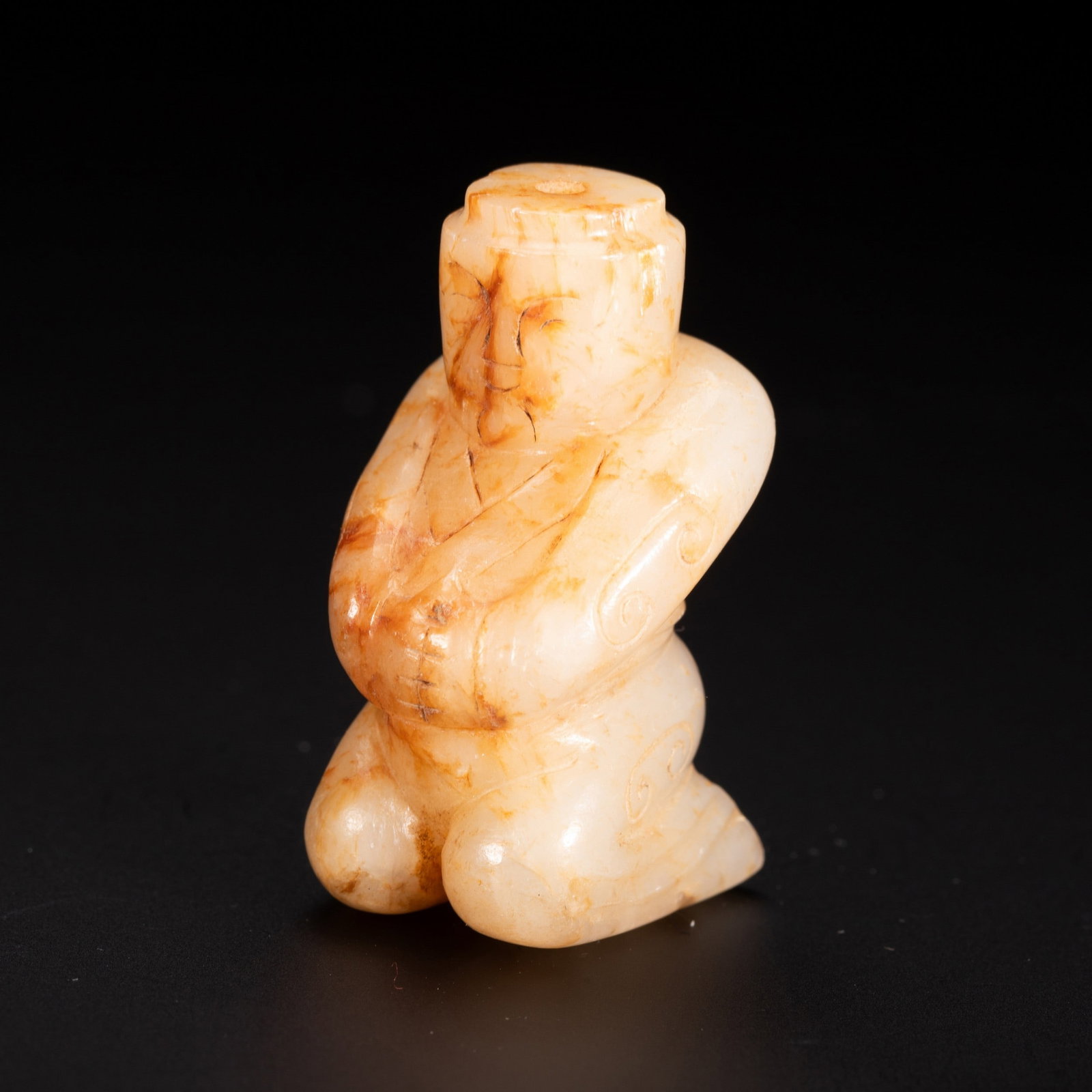A JADE FIGURE: 和田玉玉贵人 A jade figure Ht.4.5cm