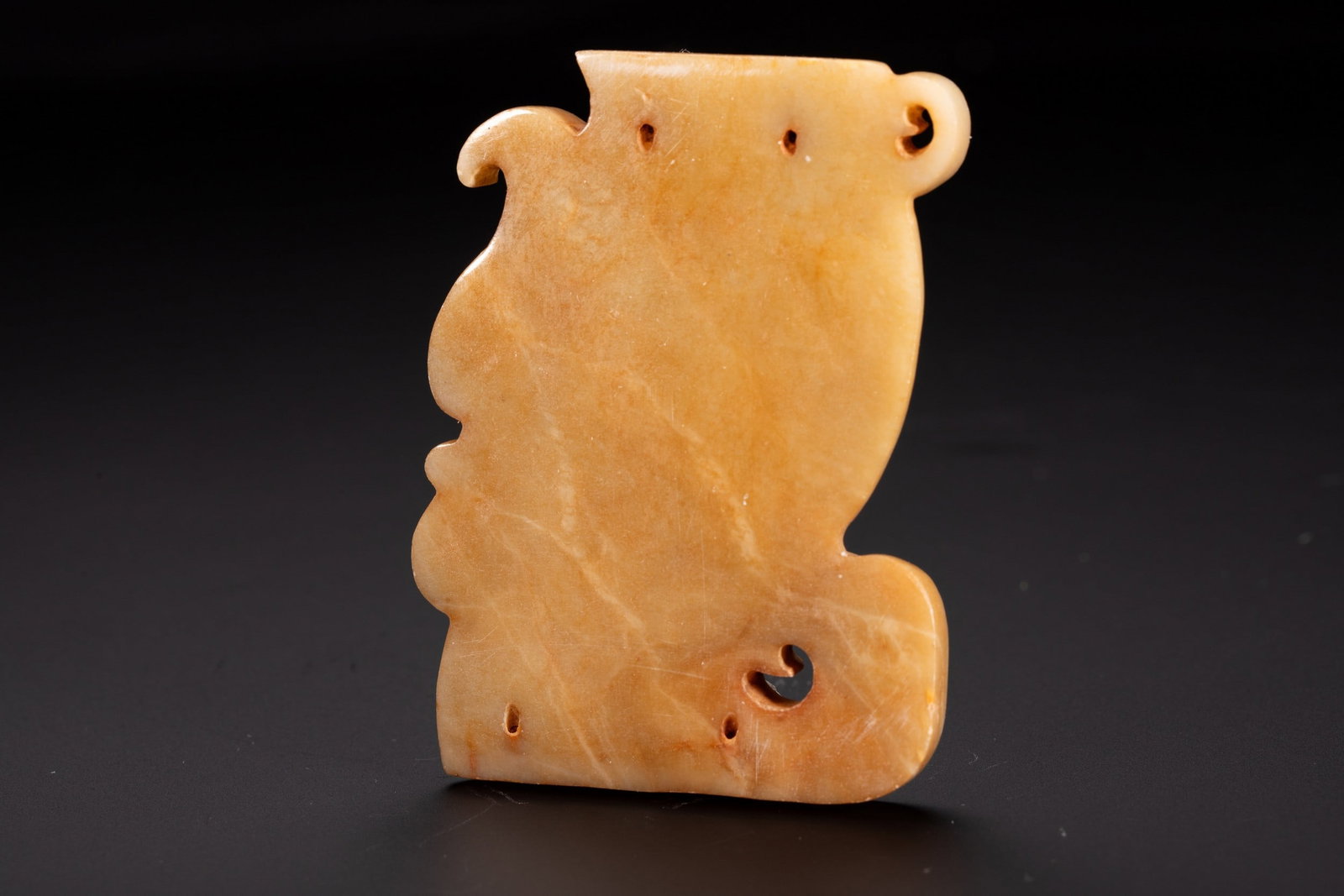 A JADE PENDANT - 5