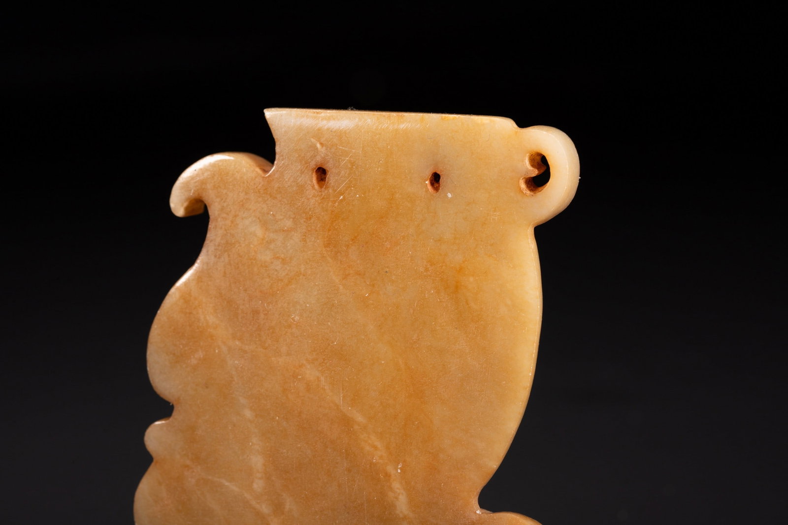 A JADE PENDANT - 6
