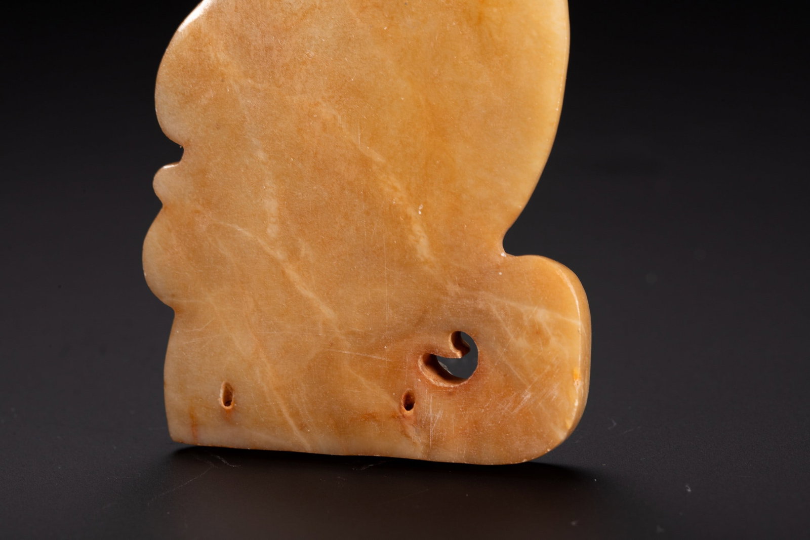 A JADE PENDANT - 7