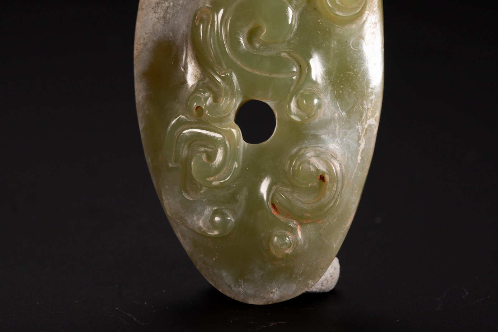 A JADE PENDANT - 4