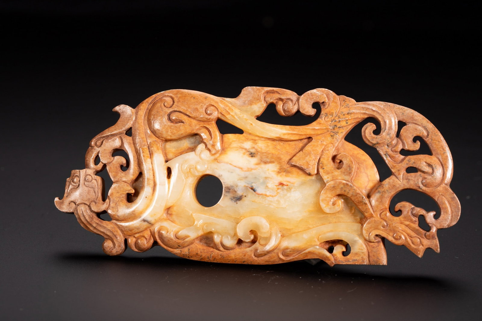 A JADE PENDANT: 和田玉螭龙鸡心佩 A jade pendant 12.5x5.5cm