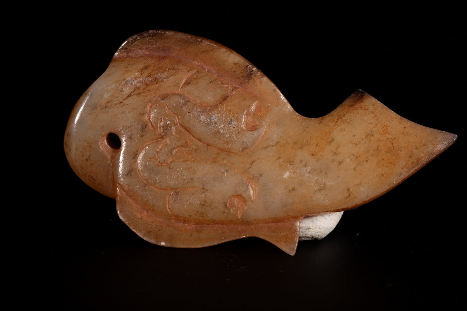 A JADE PENDANT - 4