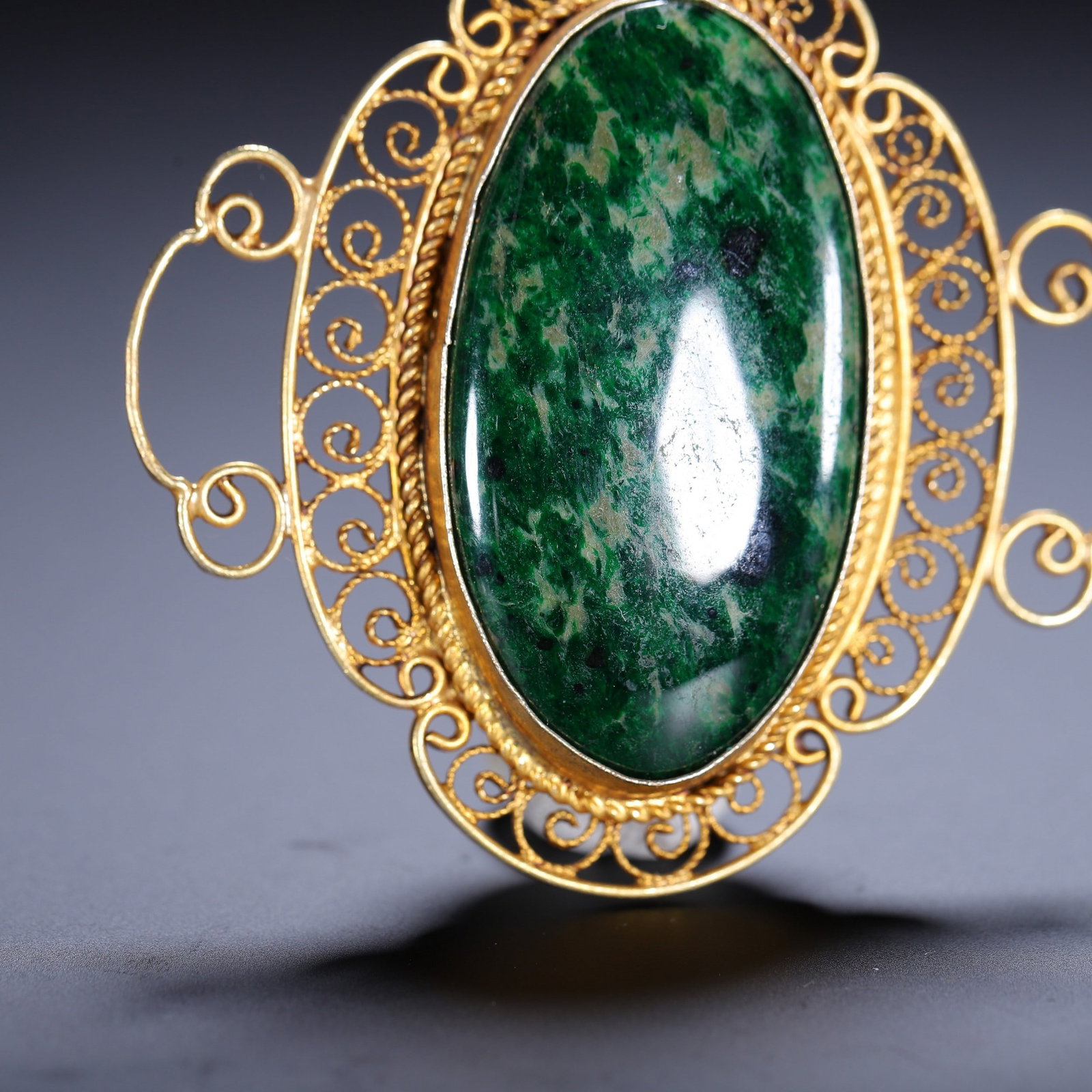 A JADE PENDANT - 3