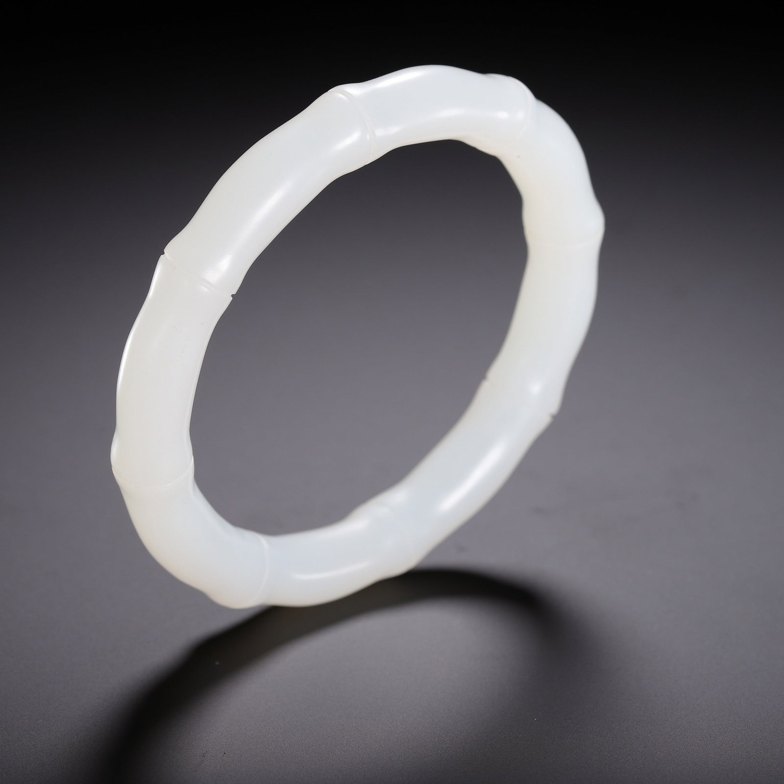 A JADE BRACELET - 3