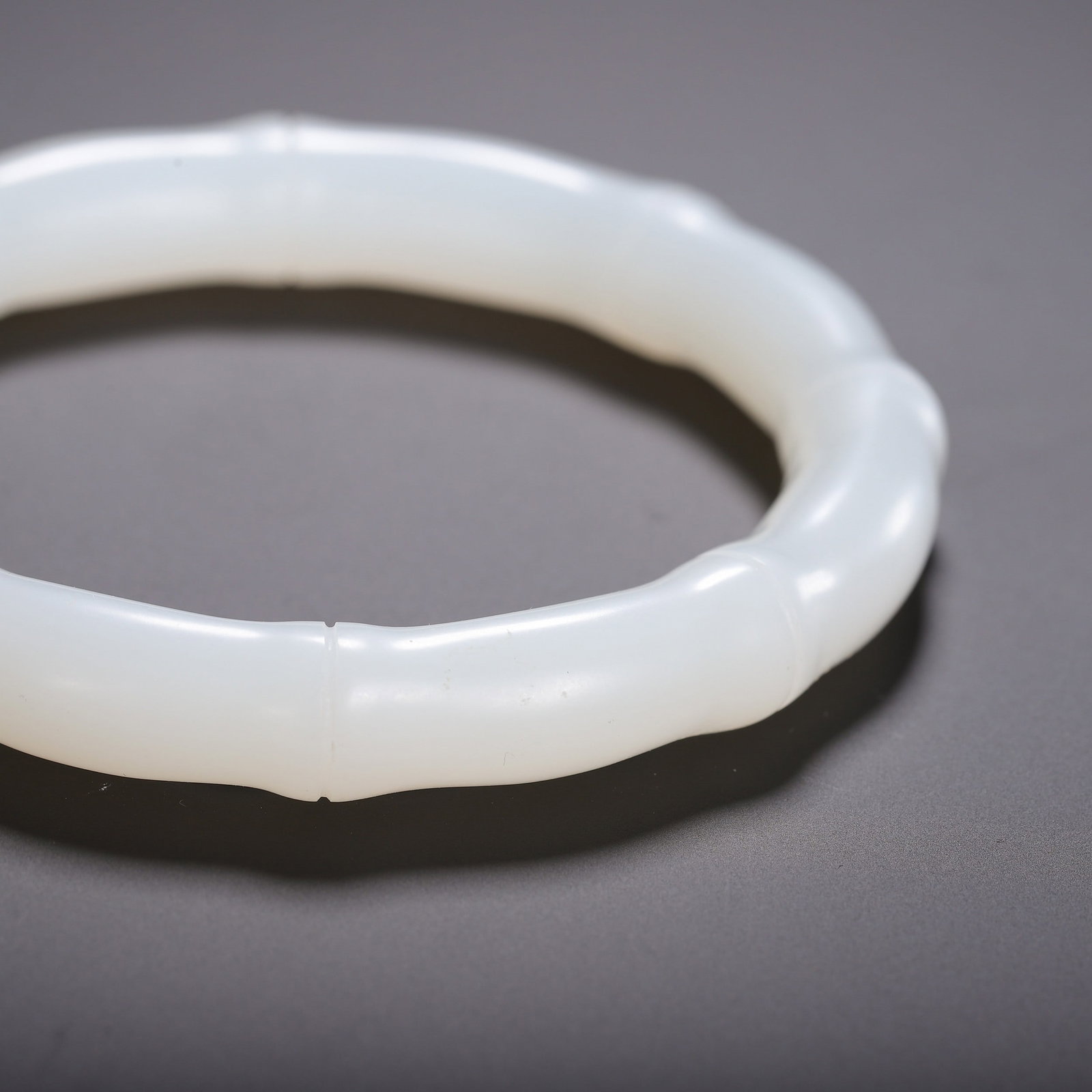 A JADE BRACELET - 5
