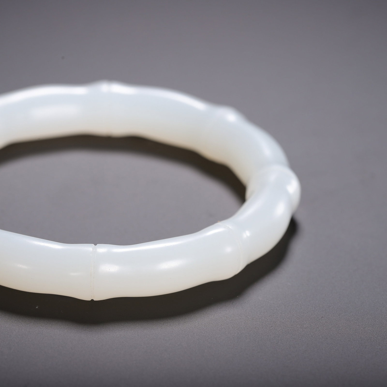 A JADE BRACELET - 7