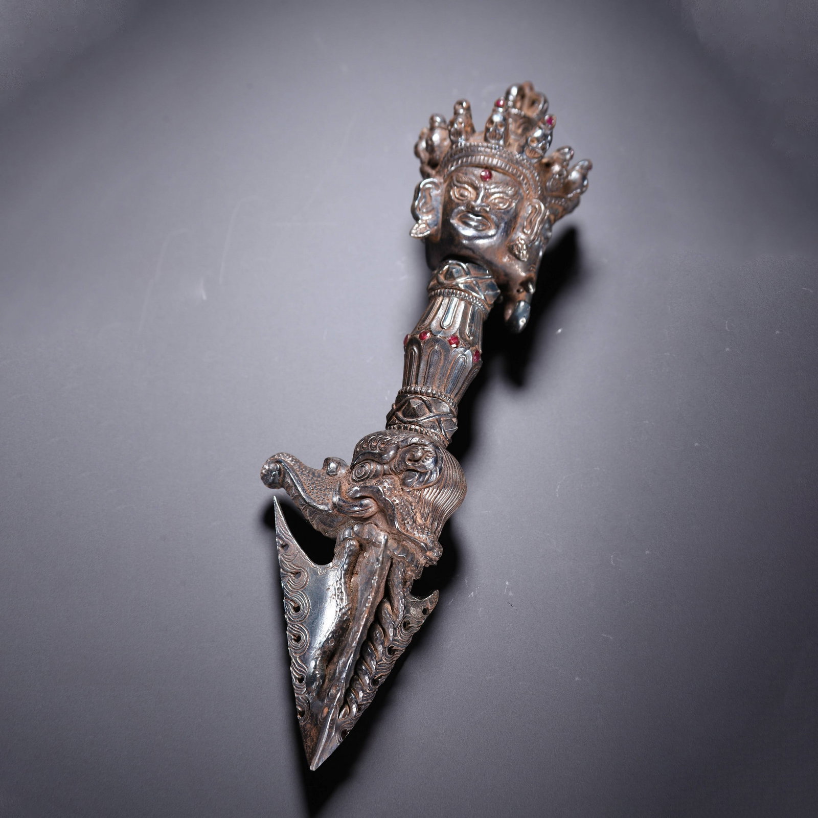 A GEM RITUAL IMPLEMENT: 铁嵌百宝法器 A gem ritual implement Lg.22.5cm