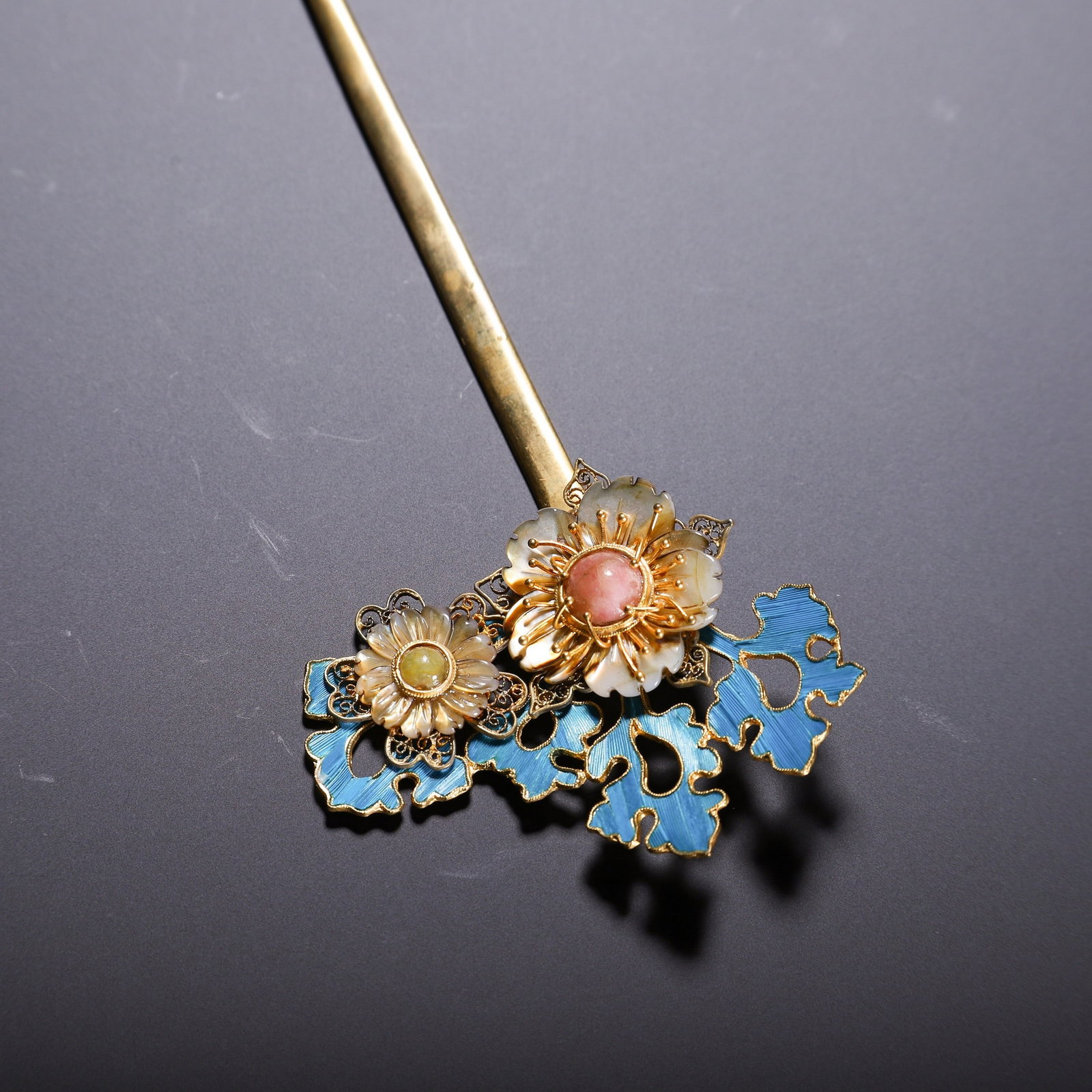 A SILVER HAIRPIN - 5