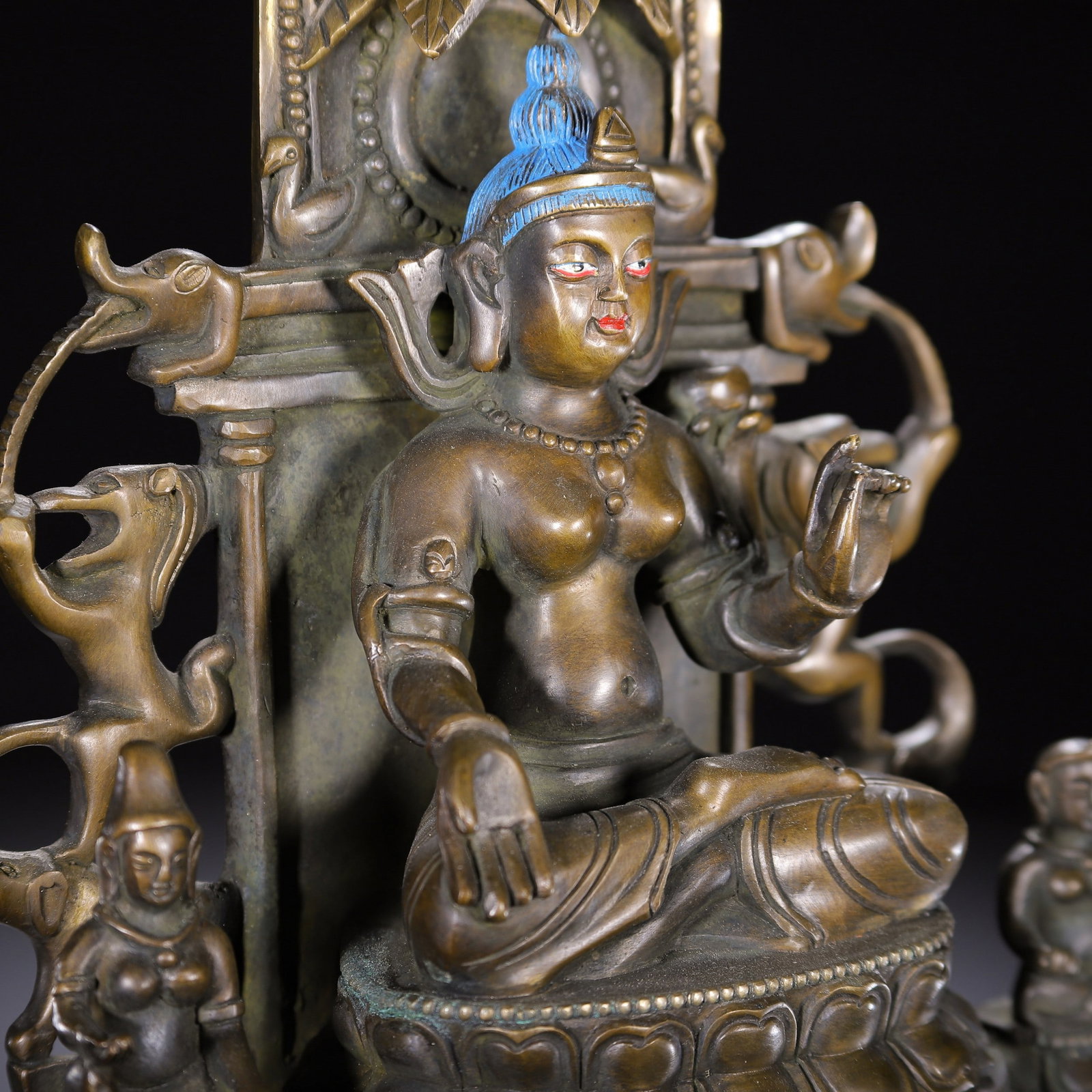 A COPPER BUDDHA STATUE - 5