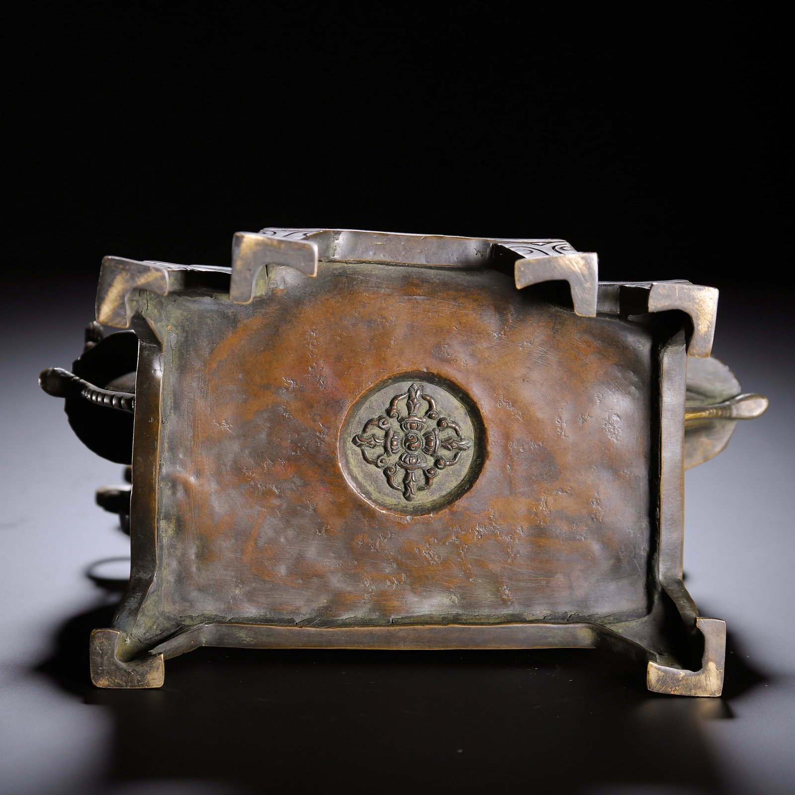 A COPPER BUDDHA STATUE - 9